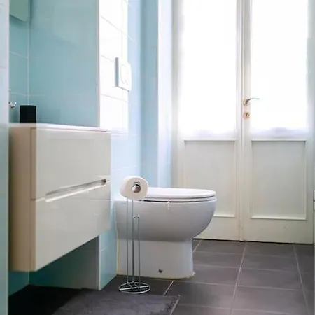 דירה Relax - Historic Center With 3 Bedrooms And Free Ztl Pass מאנטובה